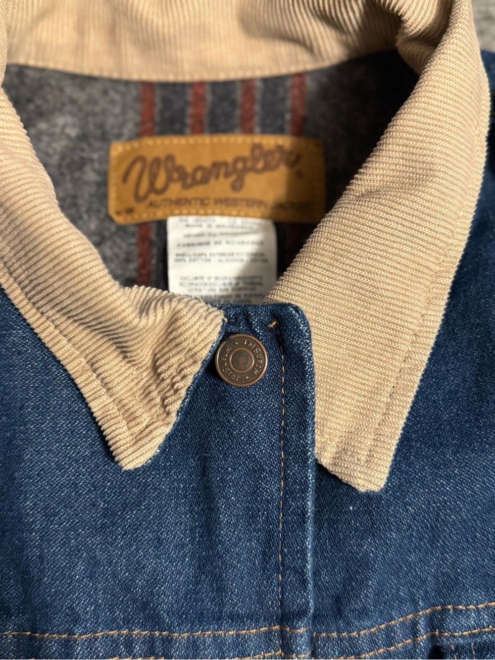 Vintage Wrangler Blue Denim Jacket with Tan Corduroy Collar